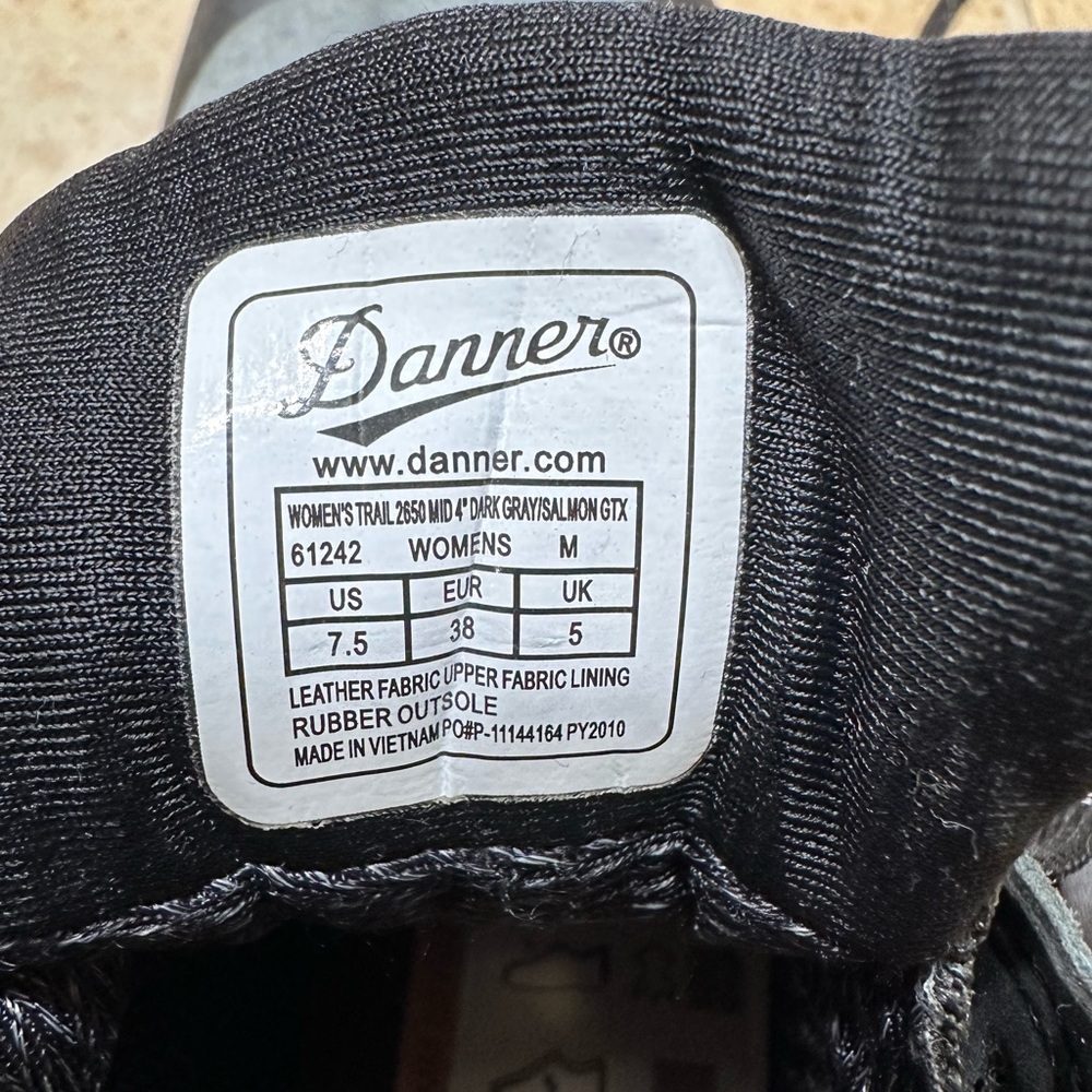 Danner Trail 2650 Women's Gray and Black Lace-Up Hiking Boots - Picture 6 of 6